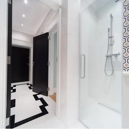 Apartament Ogarna 格但斯克